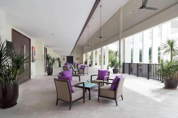 Ark Goldcoast Resort Сепанг Экстерьер фото